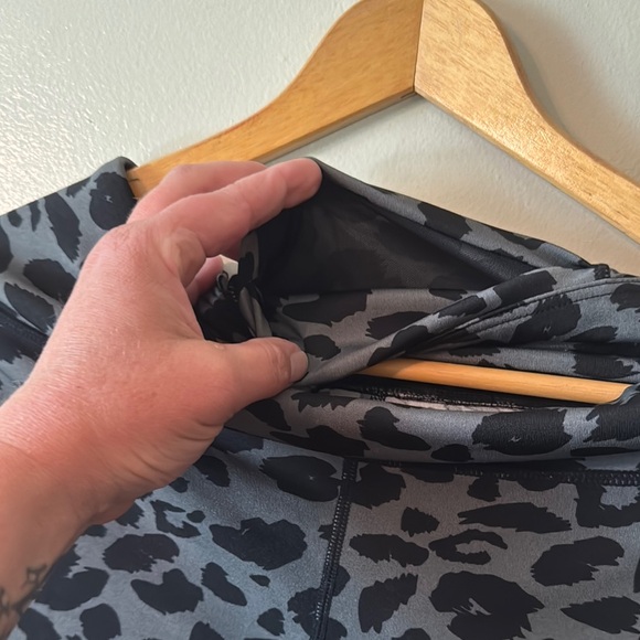 🖤🐨🐄🐧3 Stylish Black and Gray Leggings - Picture 6 of 10